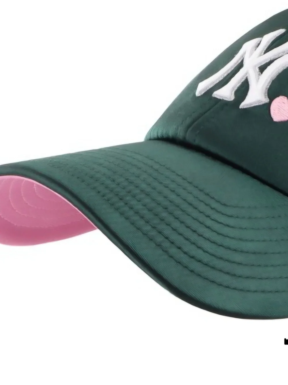 * Must See* New York Yankees Hat With Pink Heart And Lining - Brand New With Tag - Picture 3 of 4